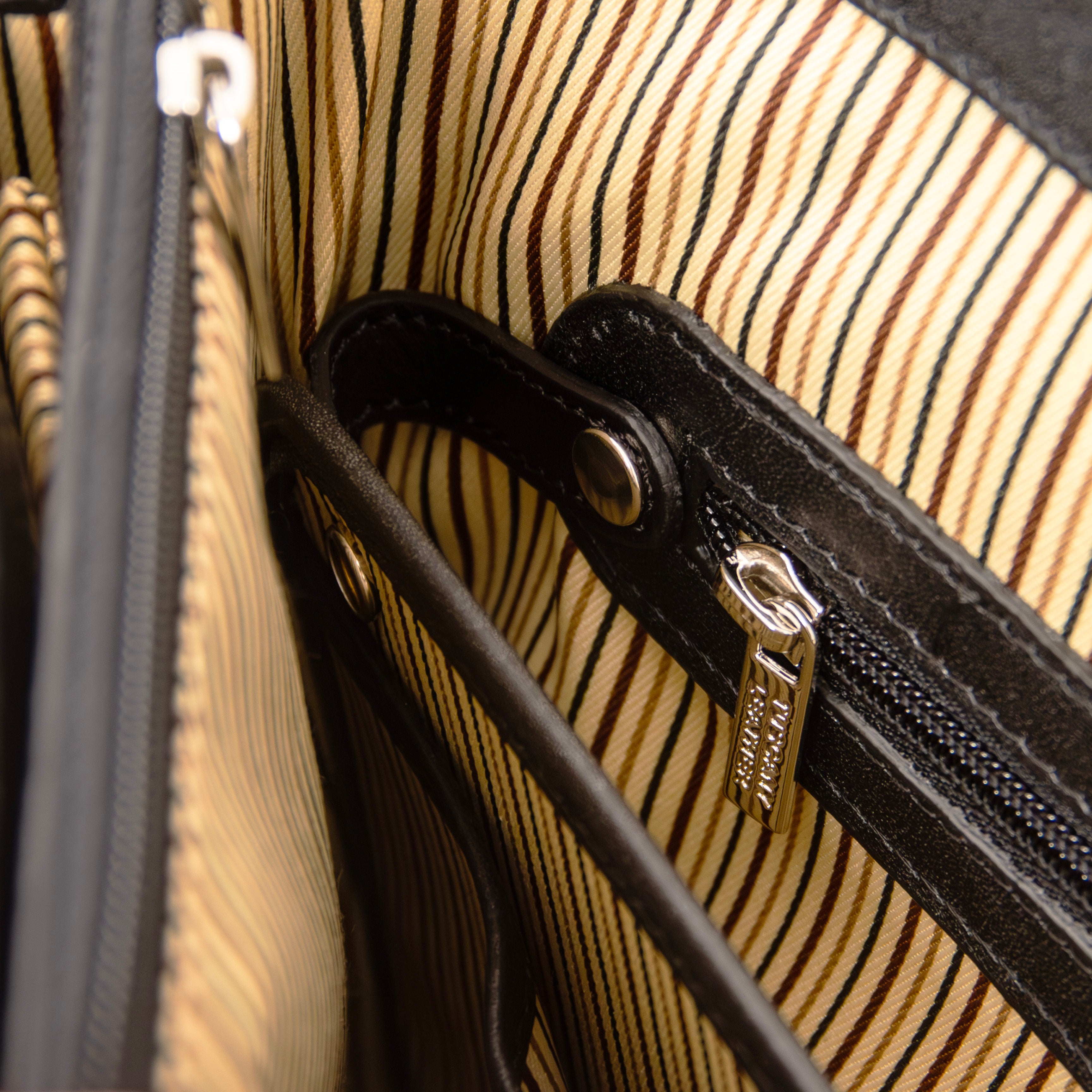 TL SMART Laptop Portfölj i Skinn