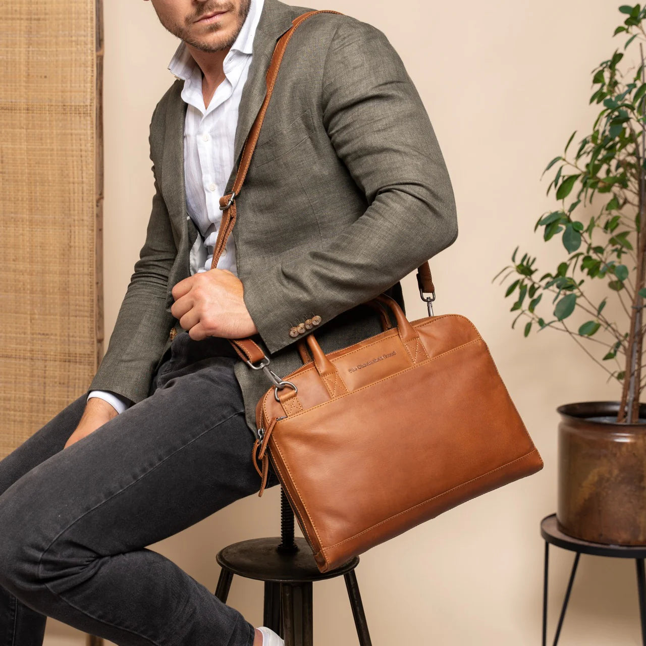 Laptopväska i läder från The Chesterfield Brand 14"