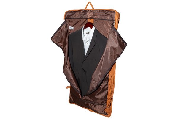 Resegarderob Klädväska AMMERSEE i Läder - NewBag4you