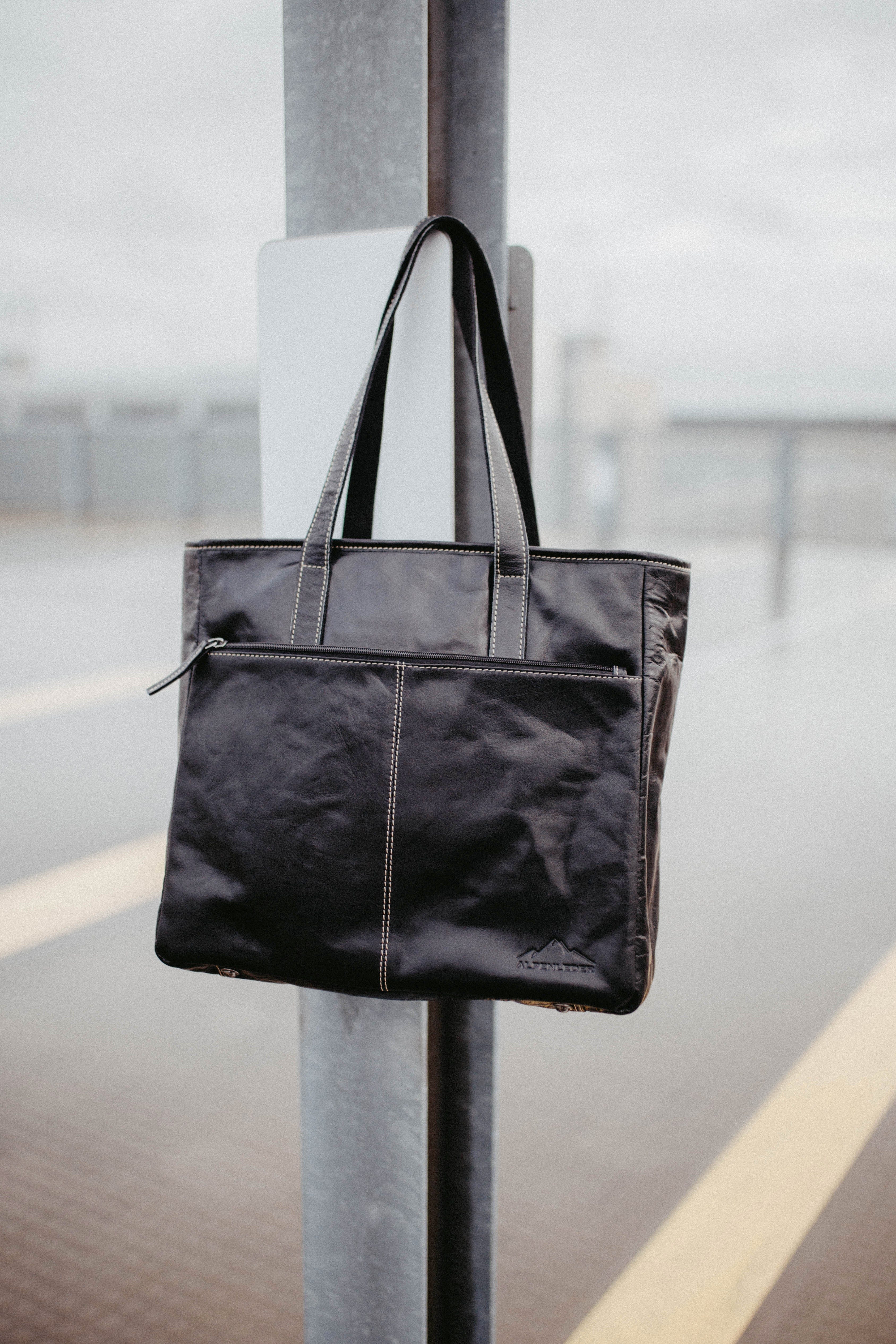 Handväska ARCO i Läder - NewBag4you